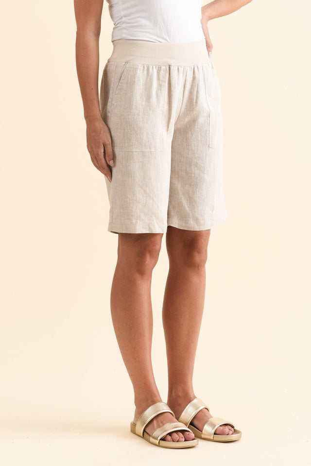 alt text|model:MJ image 3