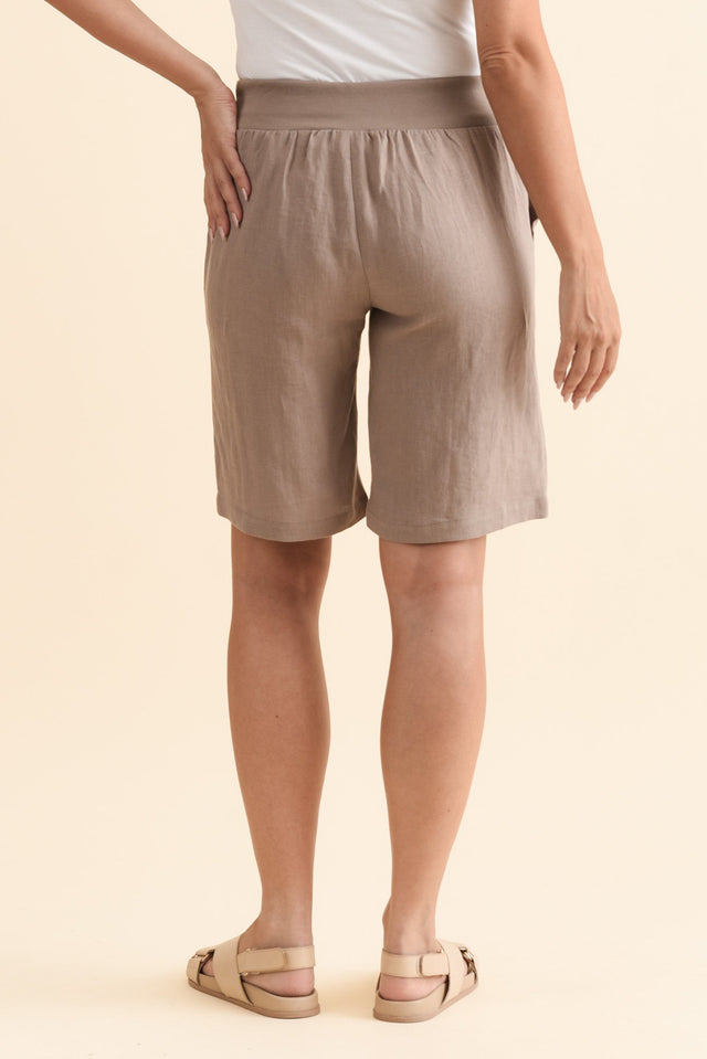 alt text|model:MJ image 4