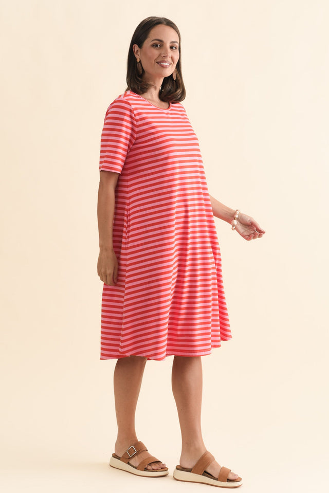 alt text|model:MJ image 5