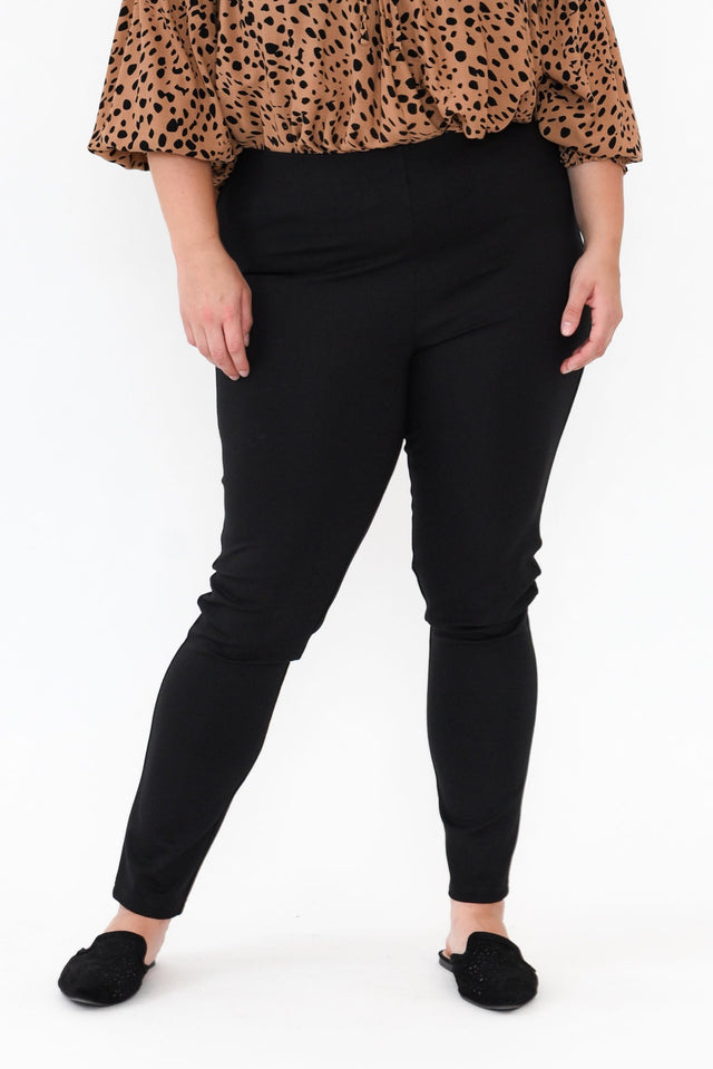 plus-size,curve-bottoms,plus-size-pants,plus-size-winter-clothing,curve-basics,plus-size-work-edit image 6