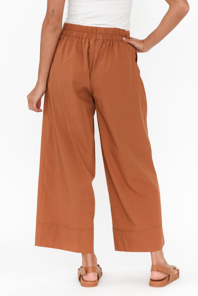 alt text|model:Brontie image 5