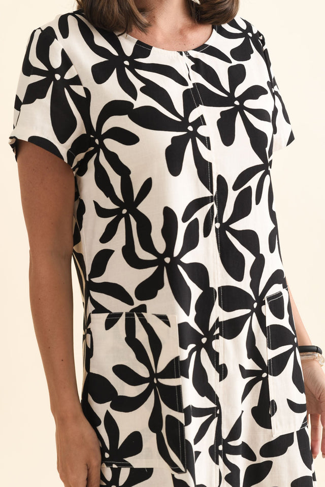 alt text|model:MJ image 6