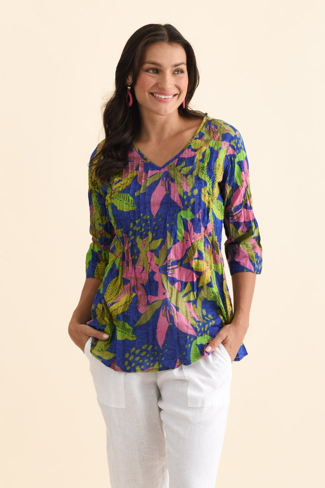 alt text|model:Brontie