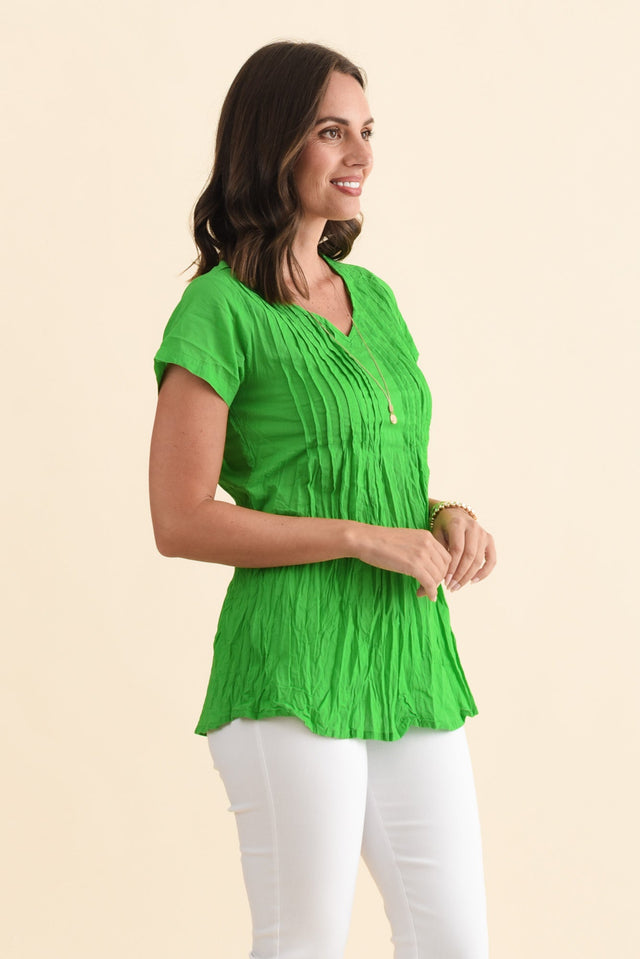 alt text|model:MJ image 3