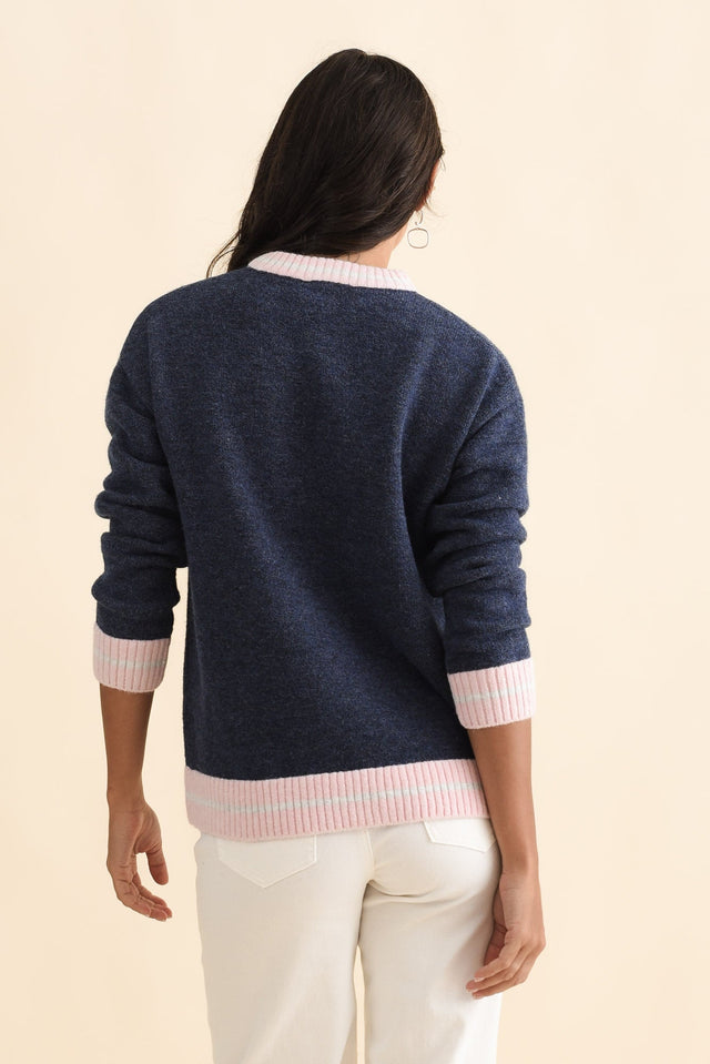 alt text|model:Brontie image 4