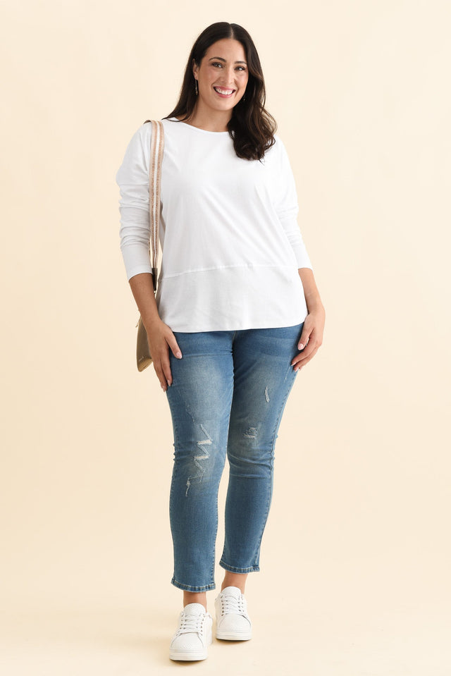 alt text|model: Emilia image 10