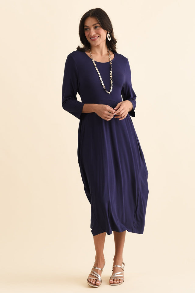 alt text|model:Brontie image 3