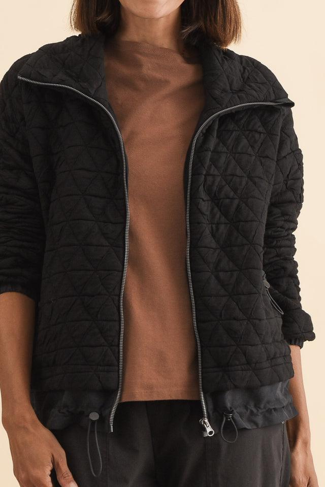 alt text|model:Cara image 5