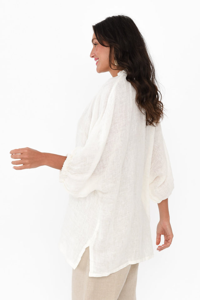 alt text|model:Brontie image 4