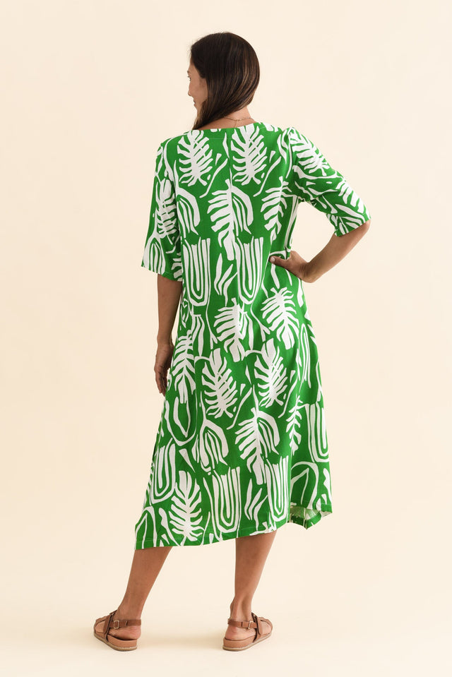 alt text|model:Cara image 5