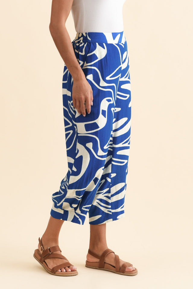 alt text|model:Brontie image 4