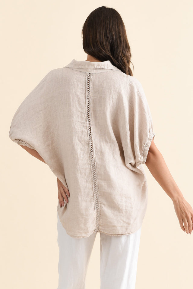 alt text|model:MJ image 5