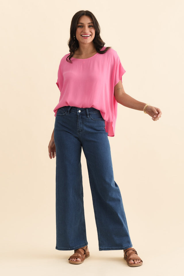 alt text|model:Brontie image 8