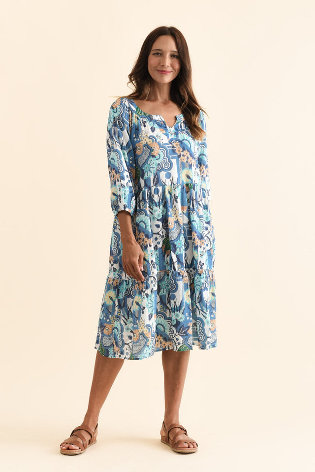 alt text|model:Cara image 6