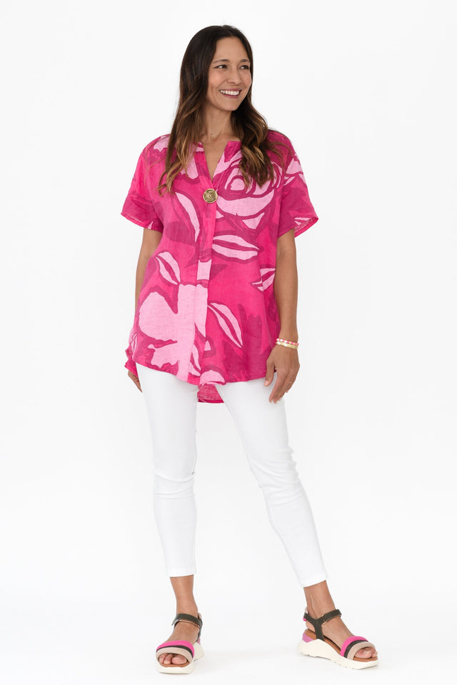 alt text|model:Cara image 7