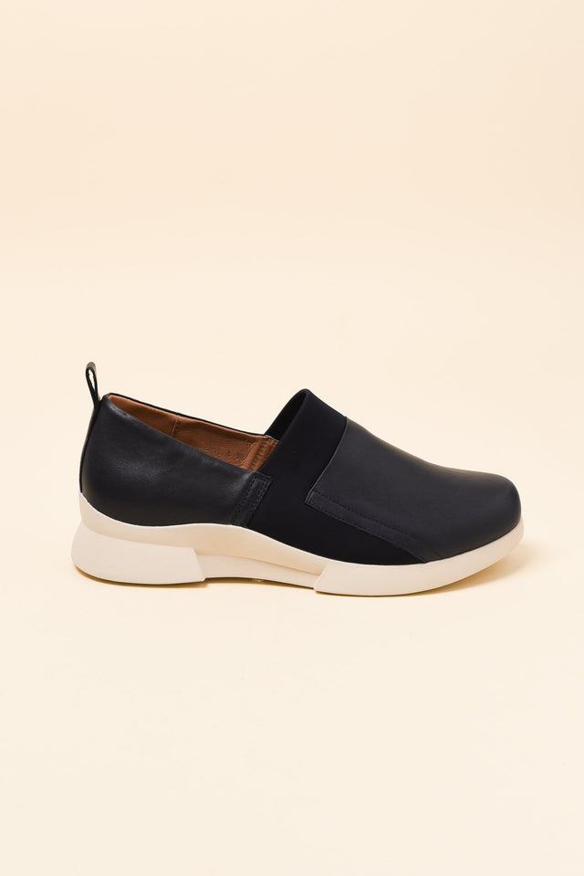 Jamaica Navy Leather Loafer