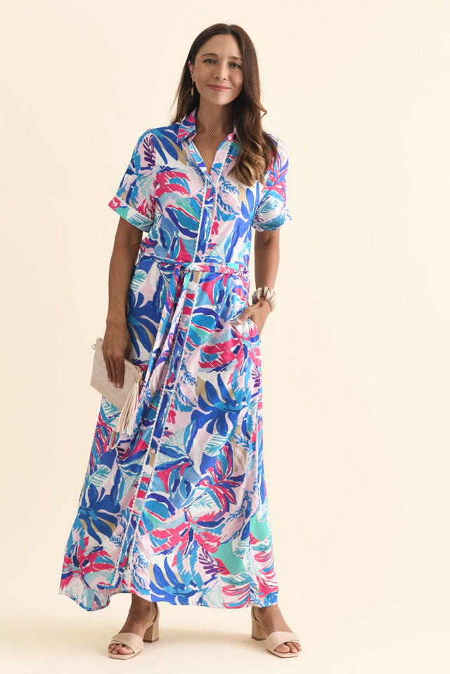 alt text|model:Cara image 8