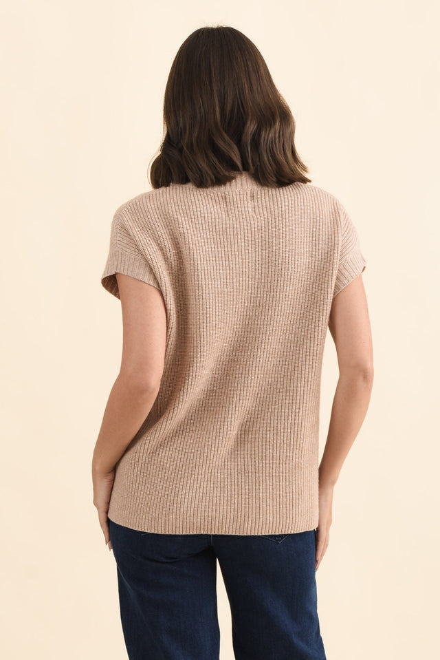 alt text|model:MJ image 4