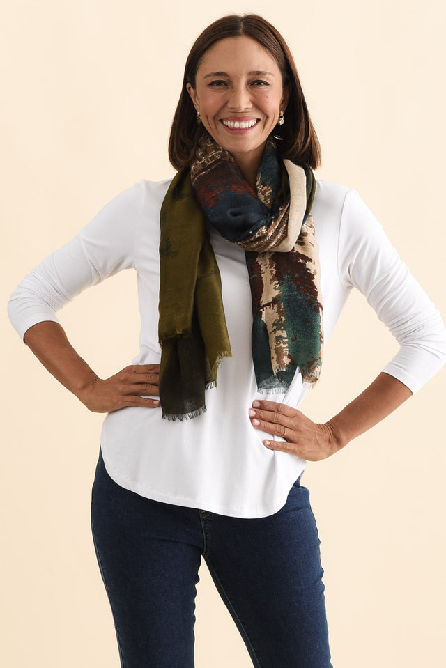 Kallo Green Abstract Scarf