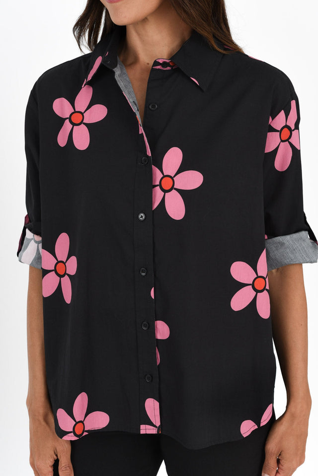 alt text|model:Cara image 6