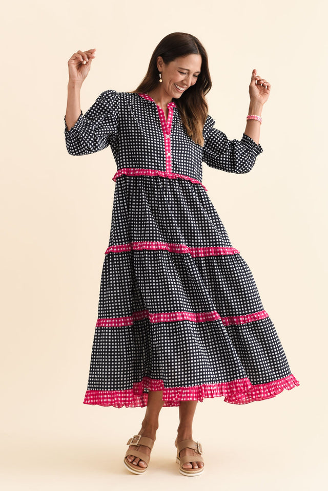 alt text|model:Cara image 3