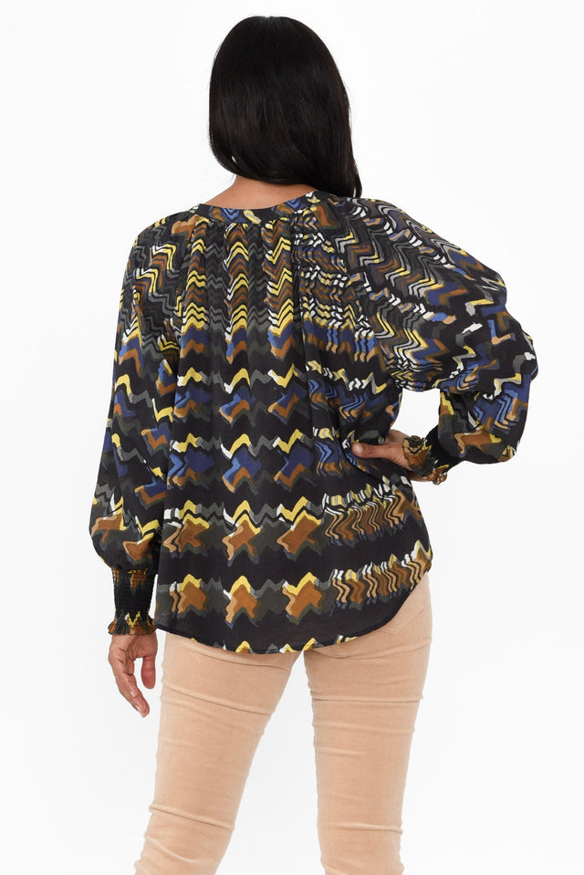 alt text|model:Cara image 5