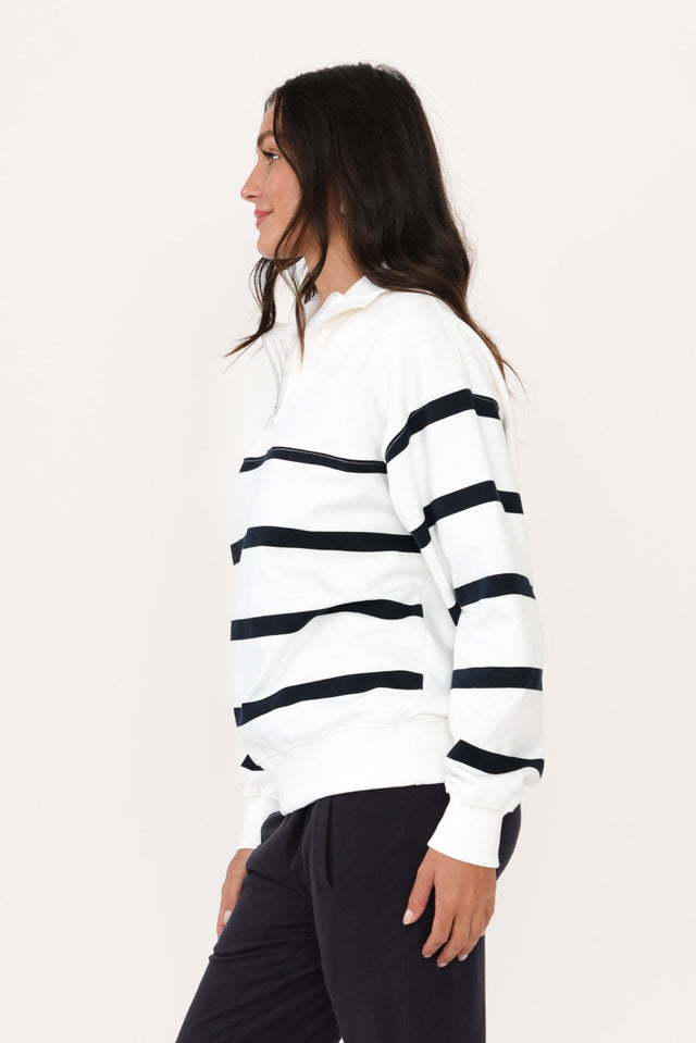 alt text|model:Brontie image 4