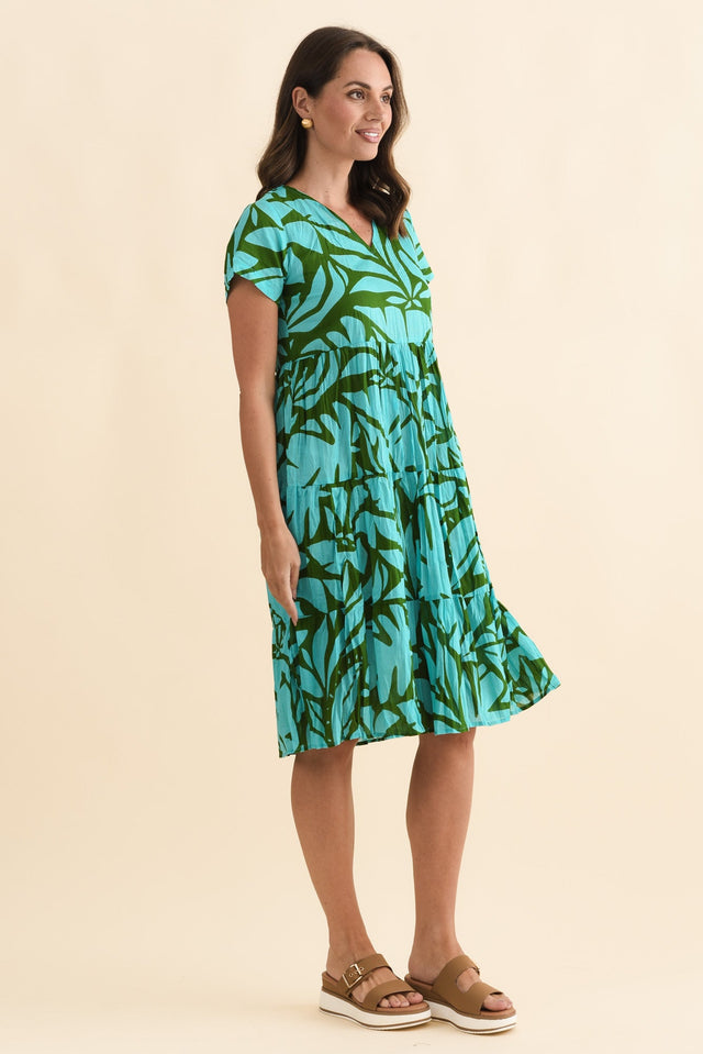 alt text|model:MJ image 4