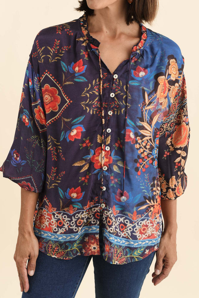 alt text|model:Cara image 5