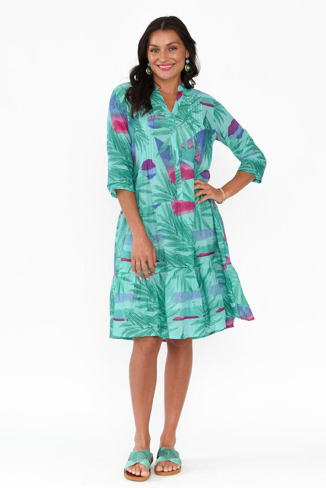 alt text|model:Brontie image 1