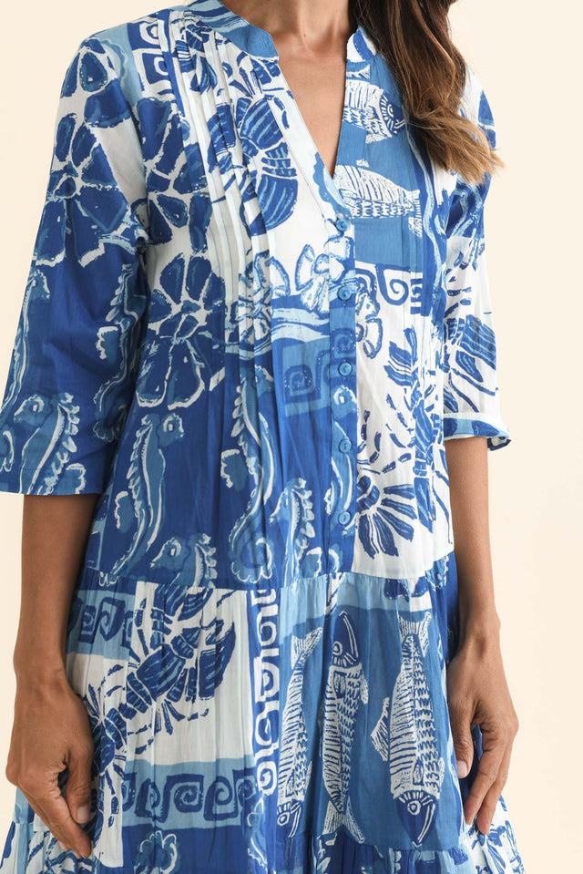 alt text|model:Cara image 7