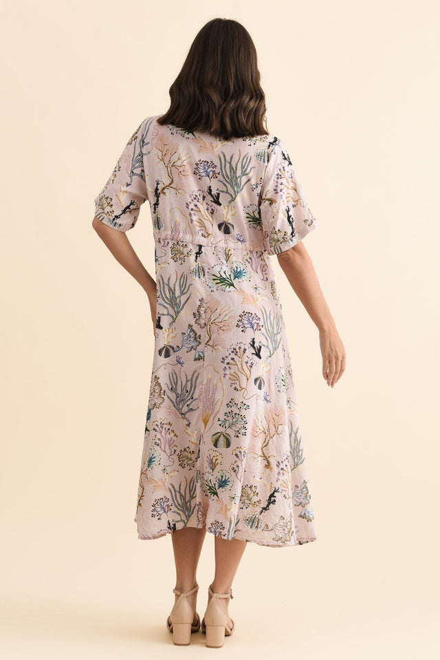 alt text|model:MJ image 4