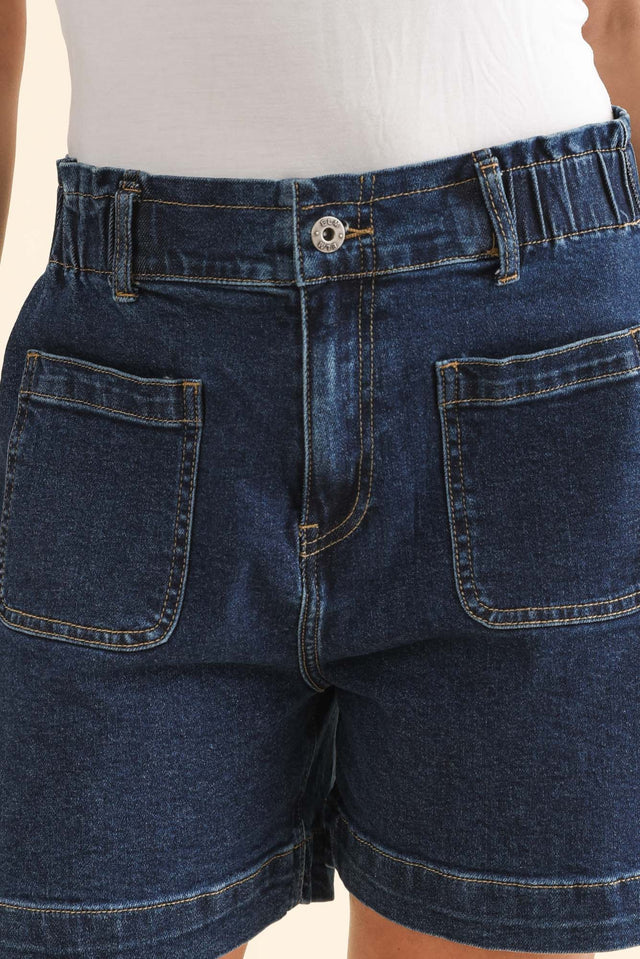 alt text|model:MJ image 5