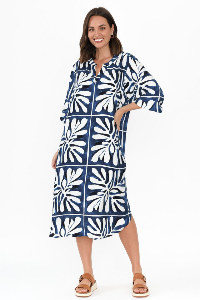 alt text|model:MJ image 8