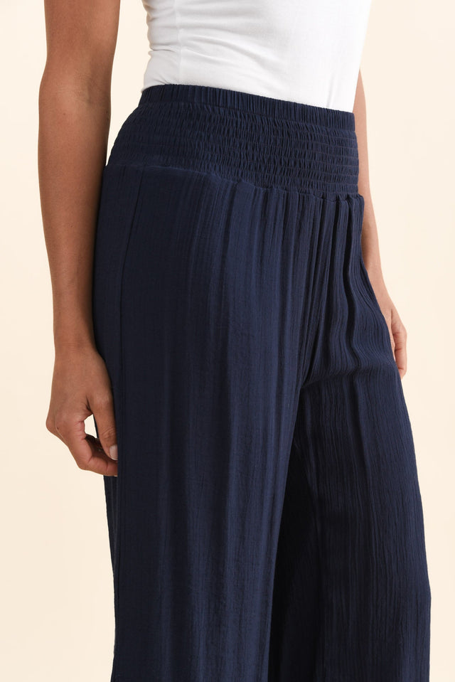 alt text|model:Brontie image 5