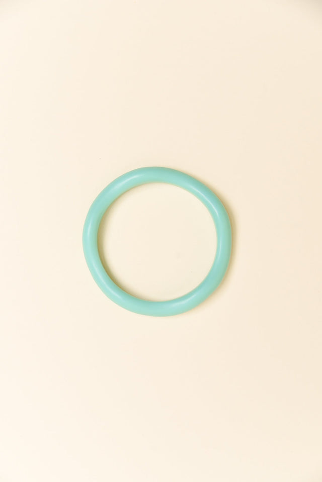 Lia Aqua Resin Wave Bangle