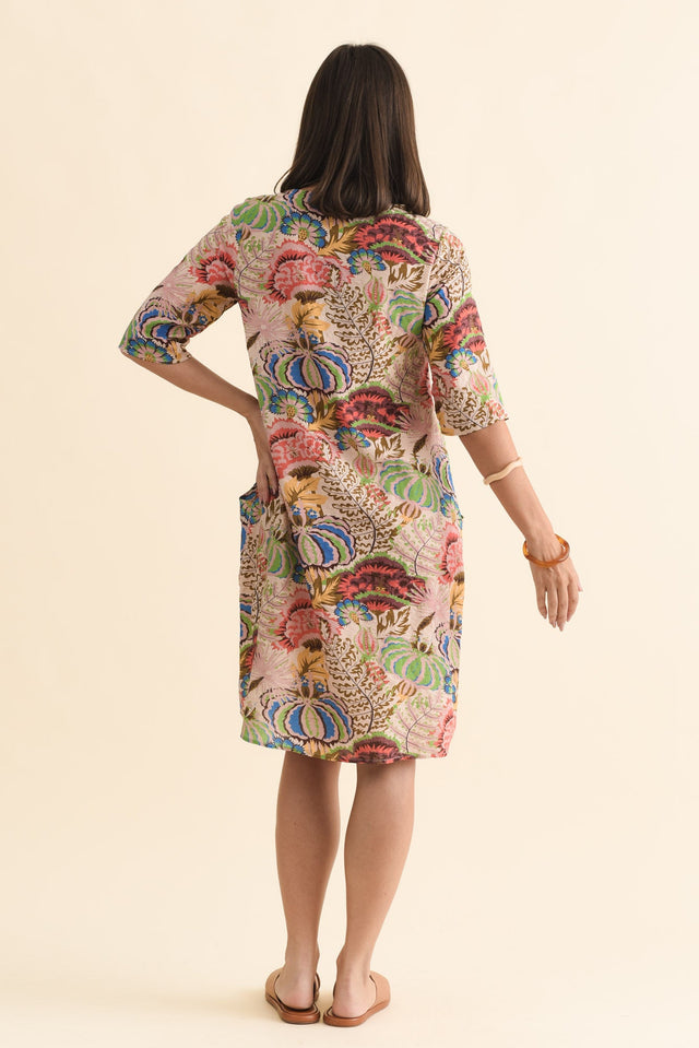 alt text|model:MJ image 4