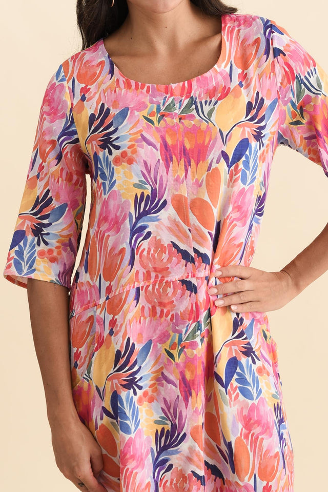 alt text|model:Brontie image 6