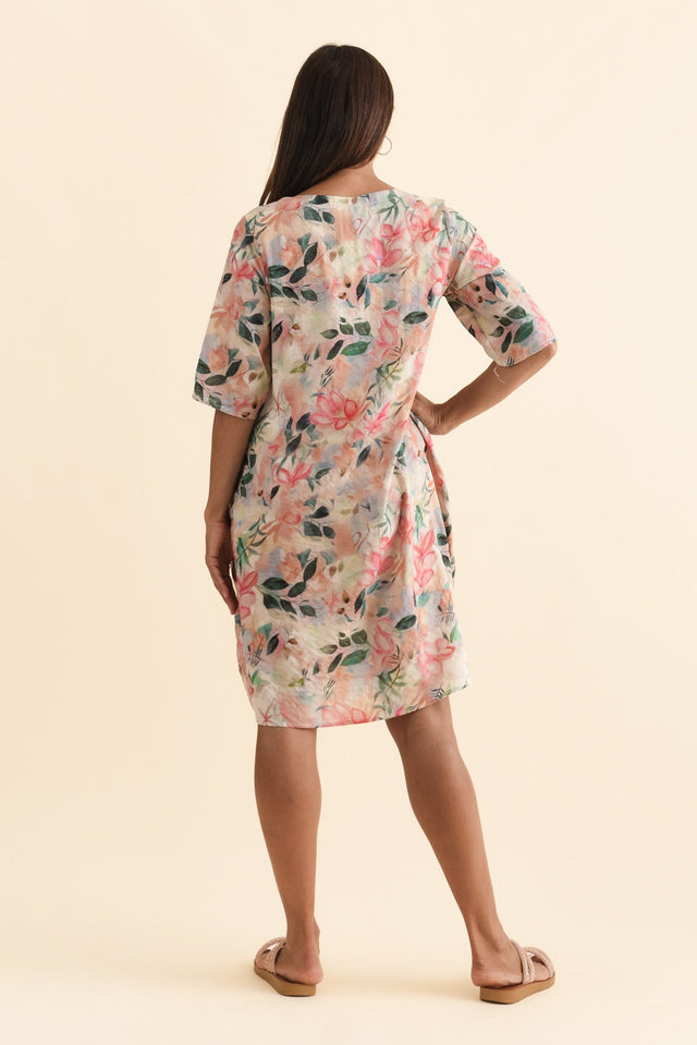 alt text|model:Cara image 6