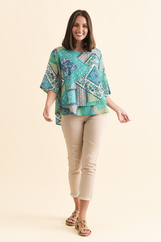 alt text|model:MJ image 3