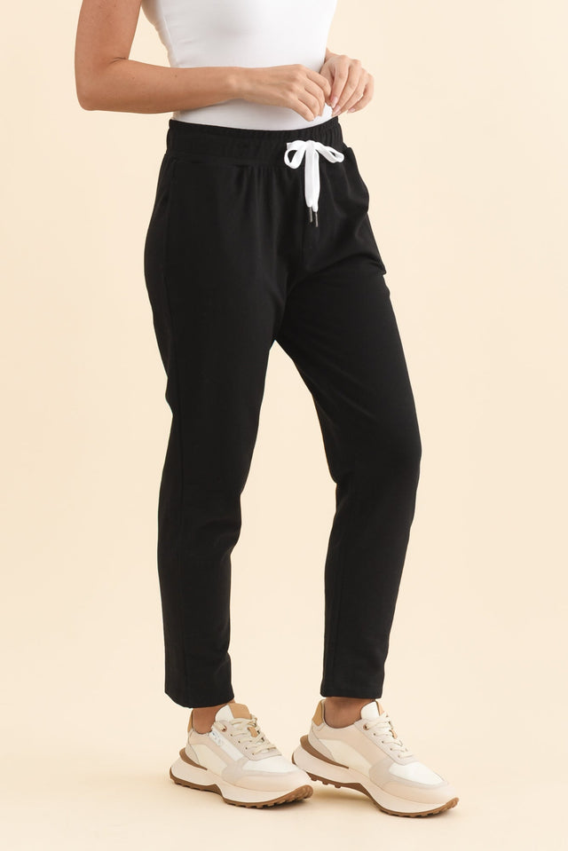 alt text|model:MJ image 4