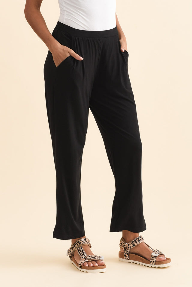 alt text|model:Brontie image 4