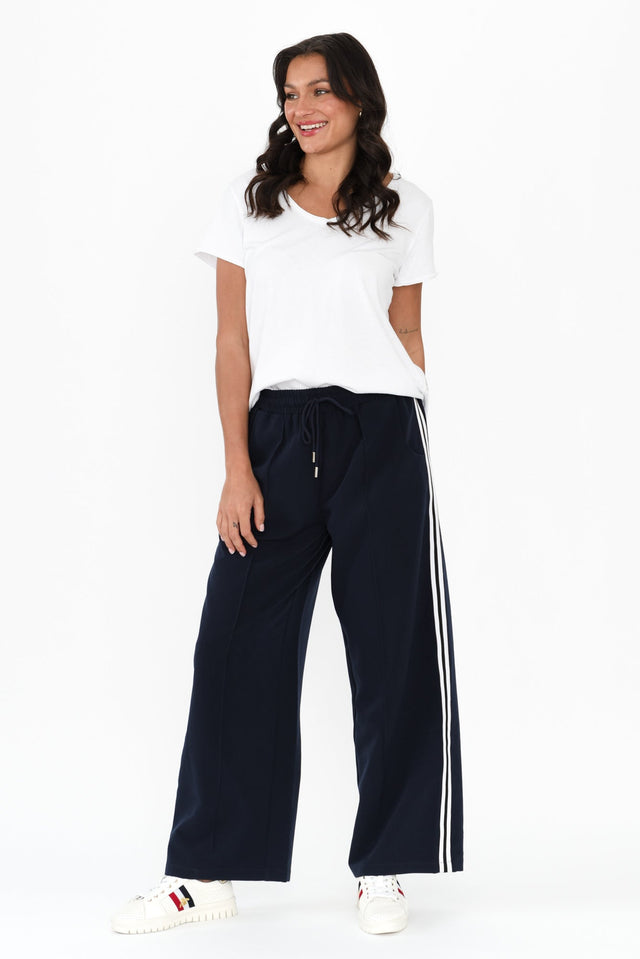 alt text|model:Brontie image 7