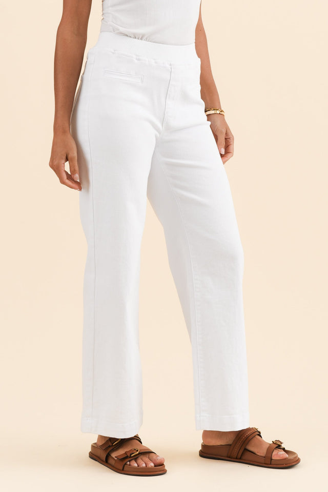 alt text|model:Brontie image 6