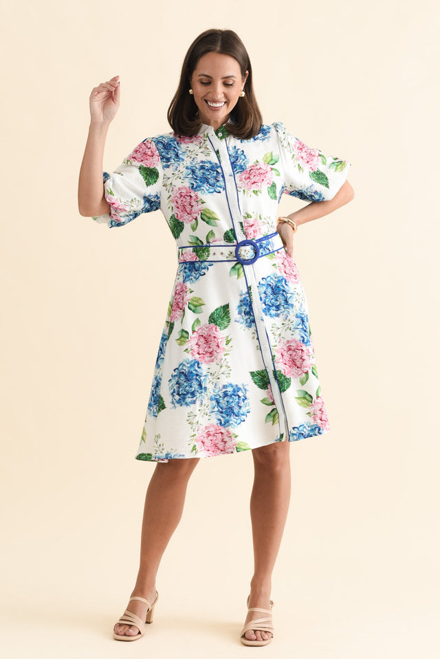 alt text|model:MJ image 7