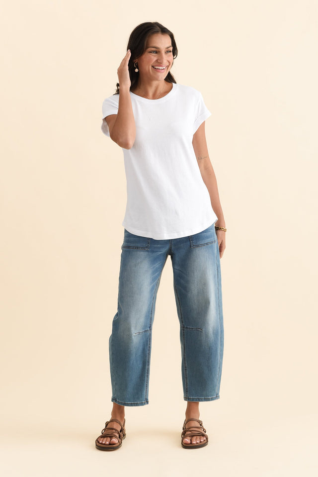 alt text|model:Brontie image 3