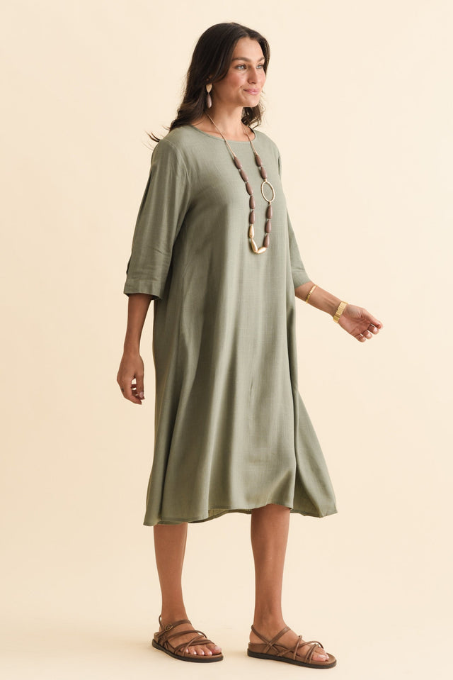 alt text|model:Brontie image 3