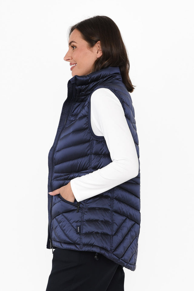 alt text|model:MJ image 4