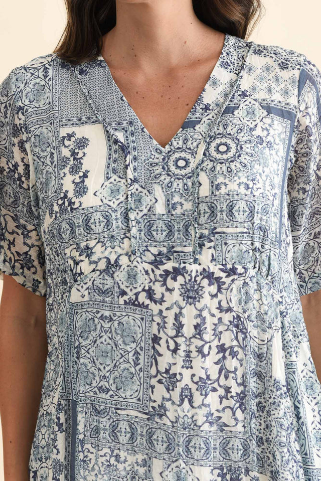 alt text|model:MJ image 5