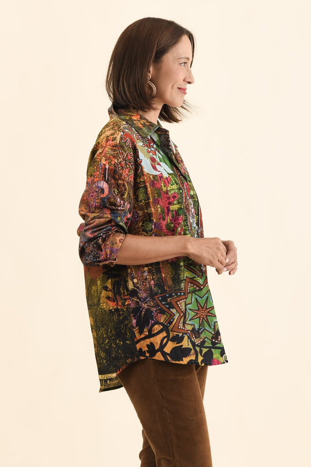 alt text|model:Cara image 3